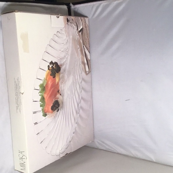 Mikasa VINTAGE WATER GLASS LOBSTER PLATTER - Picture 2 of 5